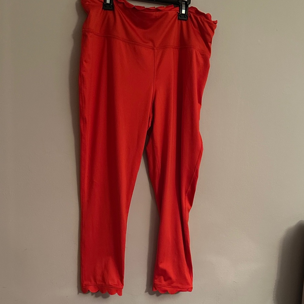 Crown & Ivy Bright Red Leggings